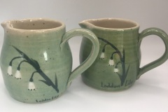 Loddon-Lily-jugs